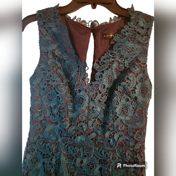 Size 2 Aidan Mattox A Line Green V Cut Coctail Dress - Picture 4 of 7